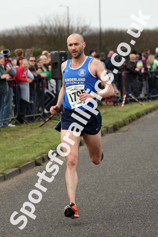 North Tyneside 10k Road Race, Whitley Bay. Photo: David T. Hewitson/Sports for All Pics